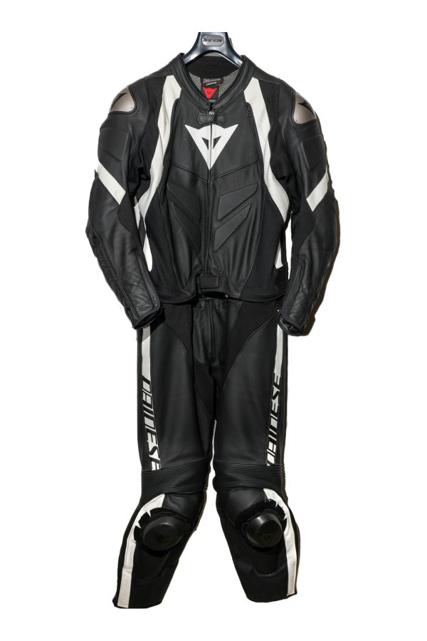 Dainese Avro 4 bőrruha
